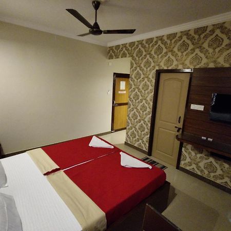 Vyavahar Lodge Udupi Ngoại thất bức ảnh