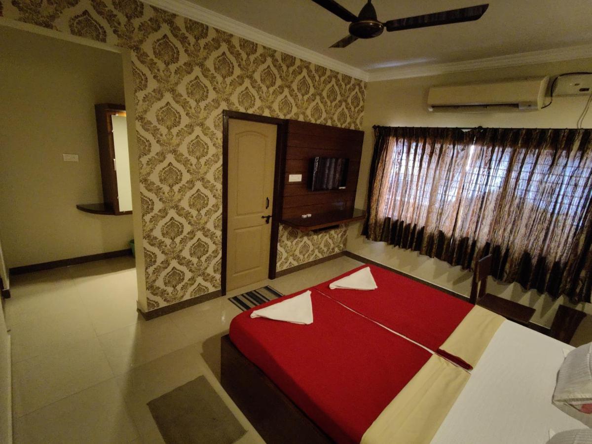 Vyavahar Lodge Udupi Ngoại thất bức ảnh