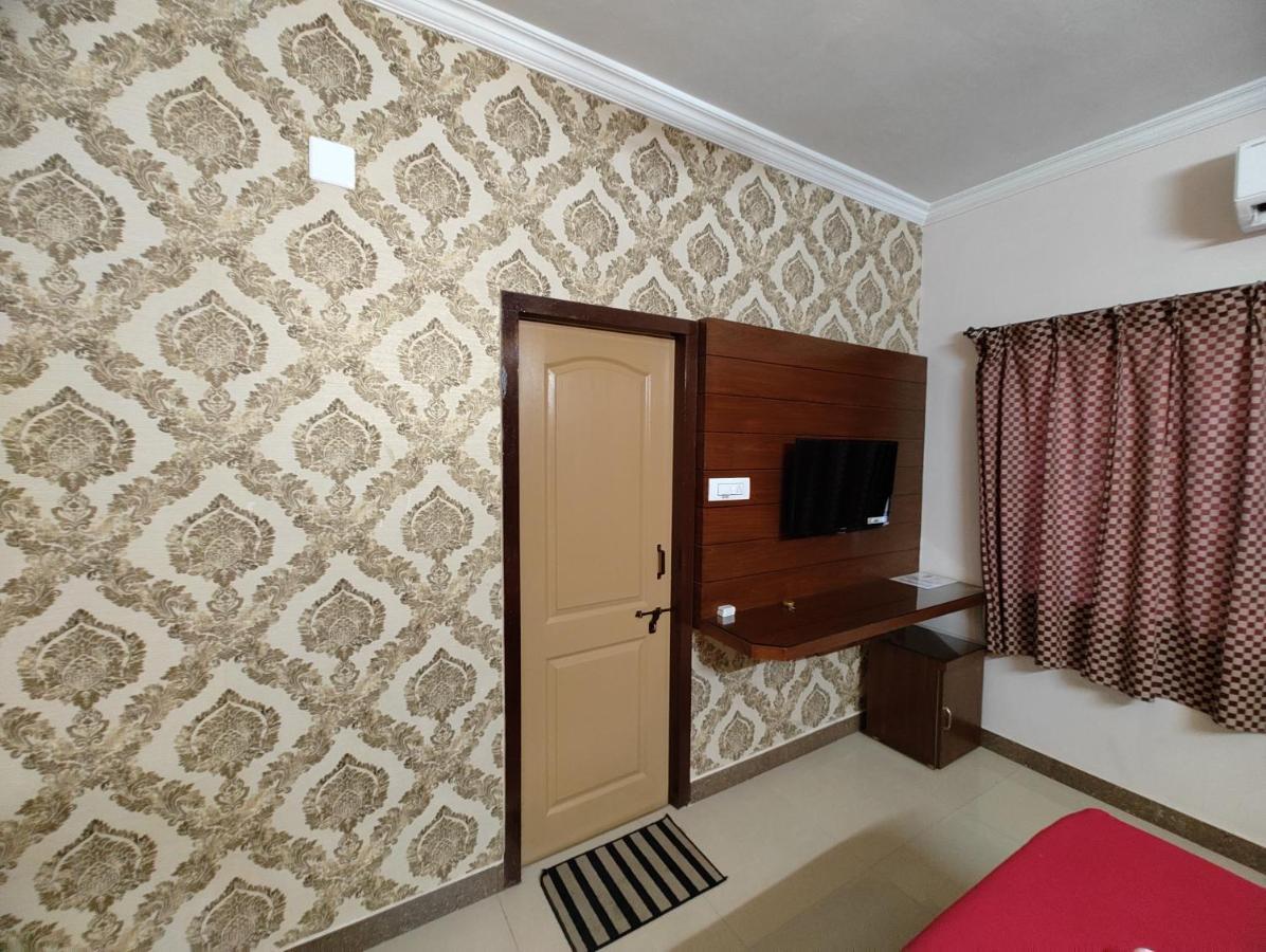 Vyavahar Lodge Udupi Ngoại thất bức ảnh