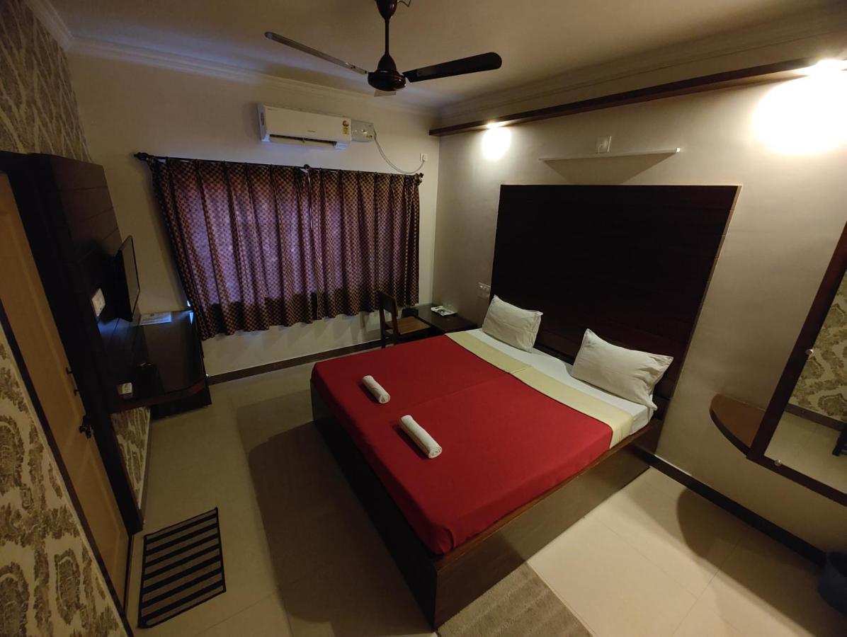 Vyavahar Lodge Udupi Ngoại thất bức ảnh